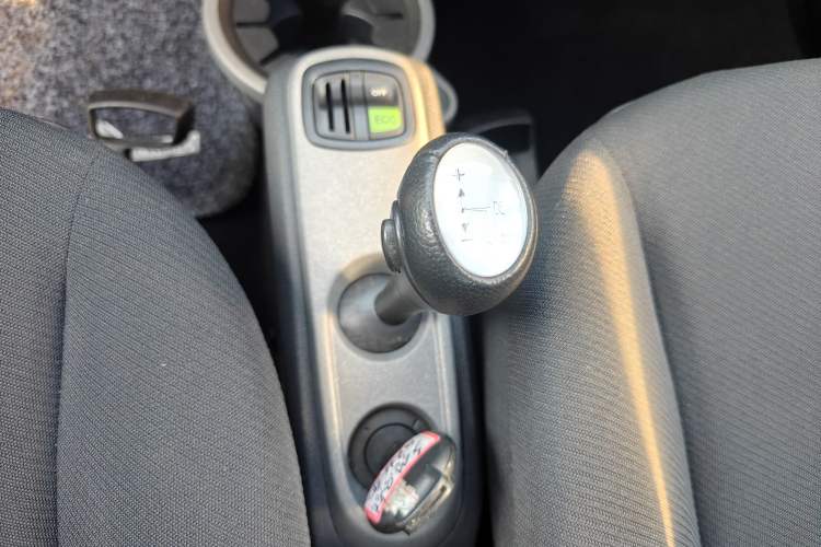 Used smart fortwo 2012 1.0 MHD Hardtop Standard Edition Gear Lever