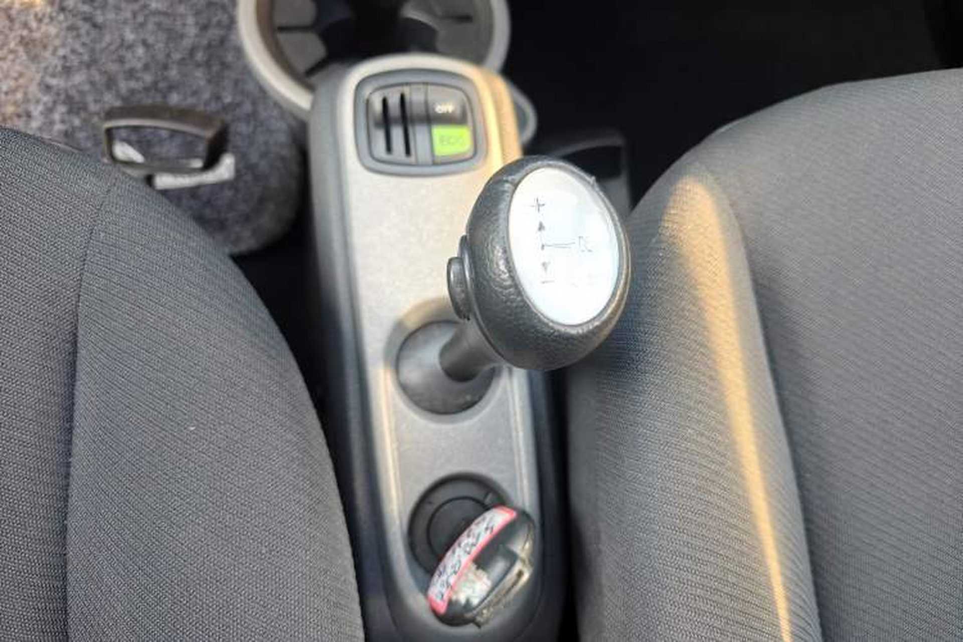 Used smart fortwo 2012 1.0 MHD Hardtop Standard Edition Gear Lever
