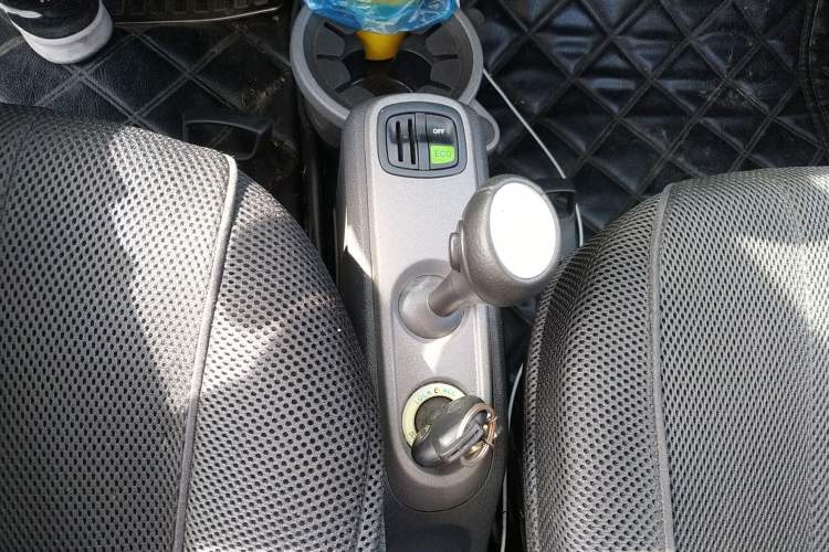 Used smart fortwo 2012 1.0 MHD Hardtop Standard Edition Gear Lever