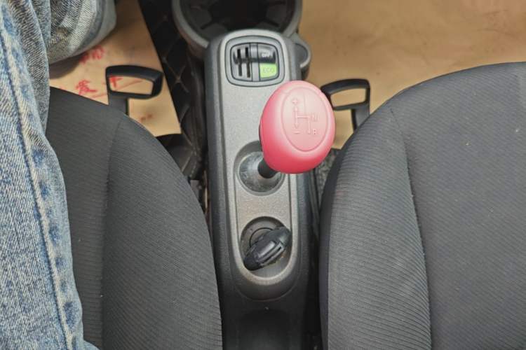Used smart fortwo 2012 1.0 MHD Hardtop Comfort Edition Gear Lever