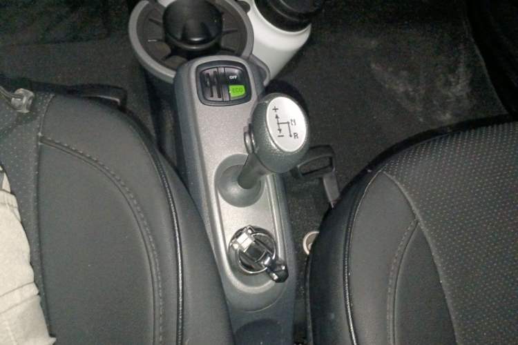 Used smart fortwo 2012 1.0 MHD Hardtop Standard Edition Gear Lever