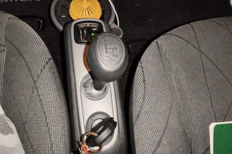 Used smart fortwo 2012 1.0 MHD Hardtop Standard Edition Gear Lever