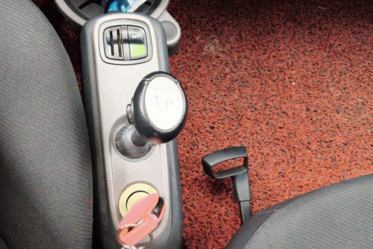 Used smart fortwo 2012 1.0 MHD Hardtop Comfort Edition Gear Lever