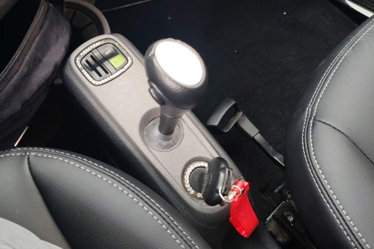 Used smart fortwo 2012 1.0 MHD Hardtop Comfort Edition Gear Lever