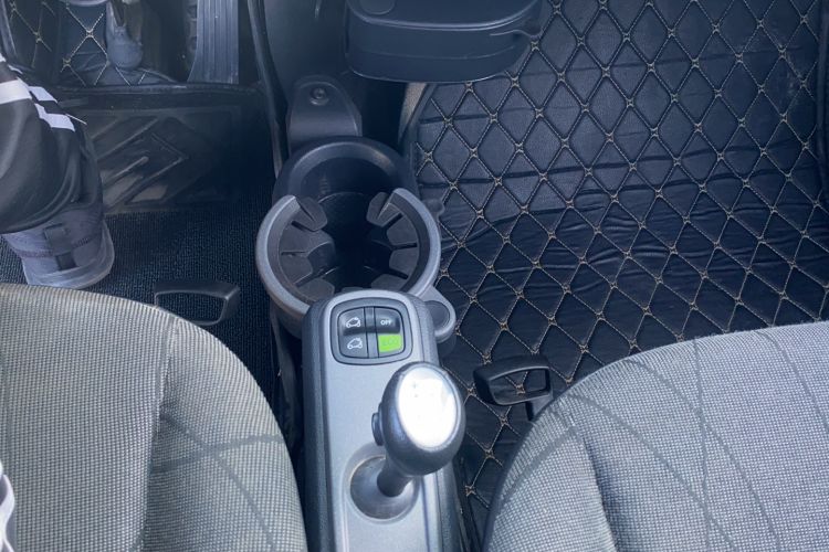 Used smart fortwo 2012 1.0 MHD Convertible Passion Edition Gear Lever