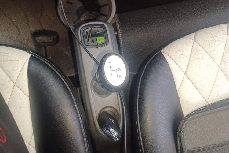 Used smart fortwo 2012 1.0 MHD Hardtop Comfort Edition Gear Lever