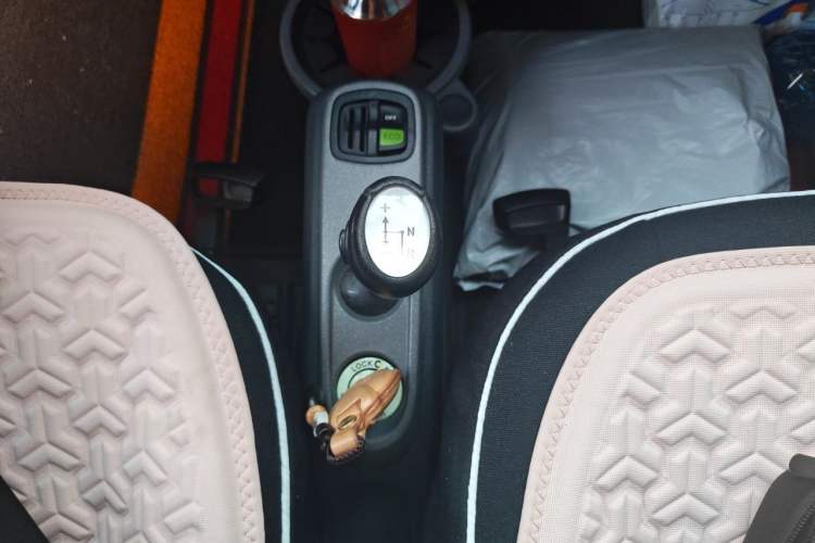 Used smart fortwo 2012 1.0 MHD Hardtop Comfort Edition Gear Lever