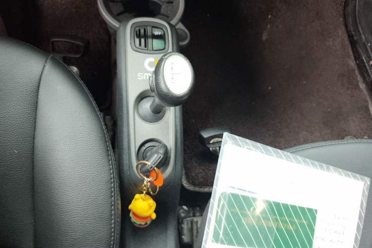 Used smart fortwo 2012 1.0 MHD Hardtop Comfort Edition Gear Lever