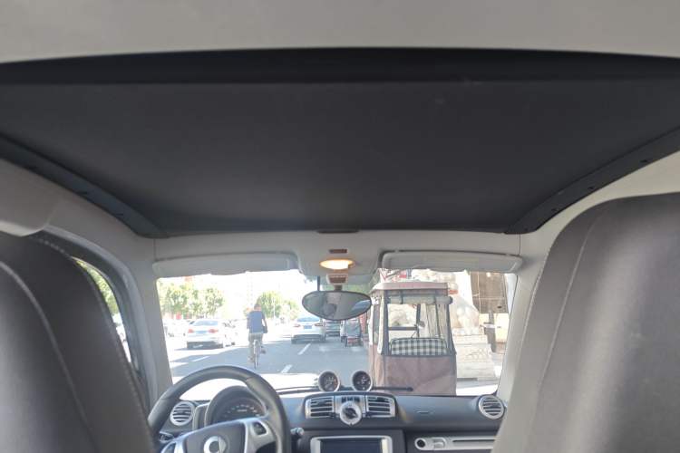 Used smart fortwo 2012 1.0T Bosu Xclusive Edition Headliner