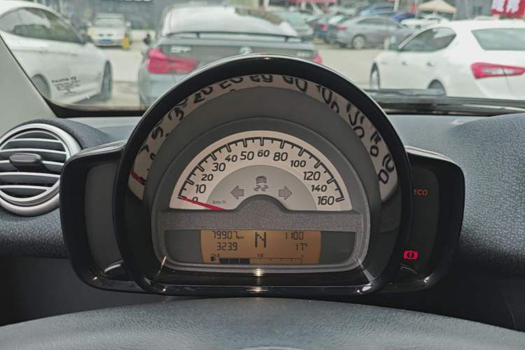 Used smart fortwo 2012 1.0 MHD Hardtop Comfort Edition Instrument Cluster