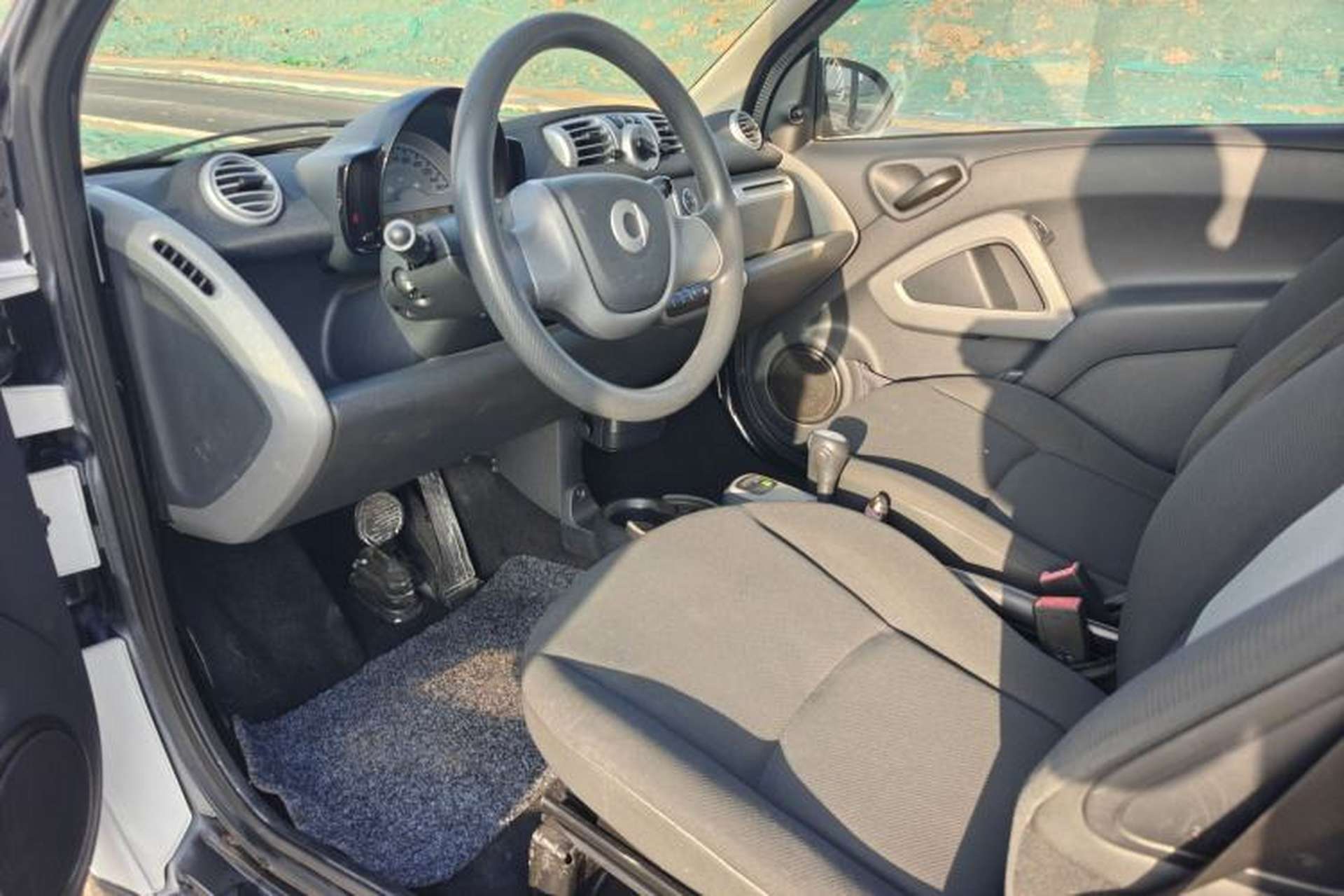 Used smart fortwo 2012 1.0 MHD Hardtop Standard Edition Interior 1