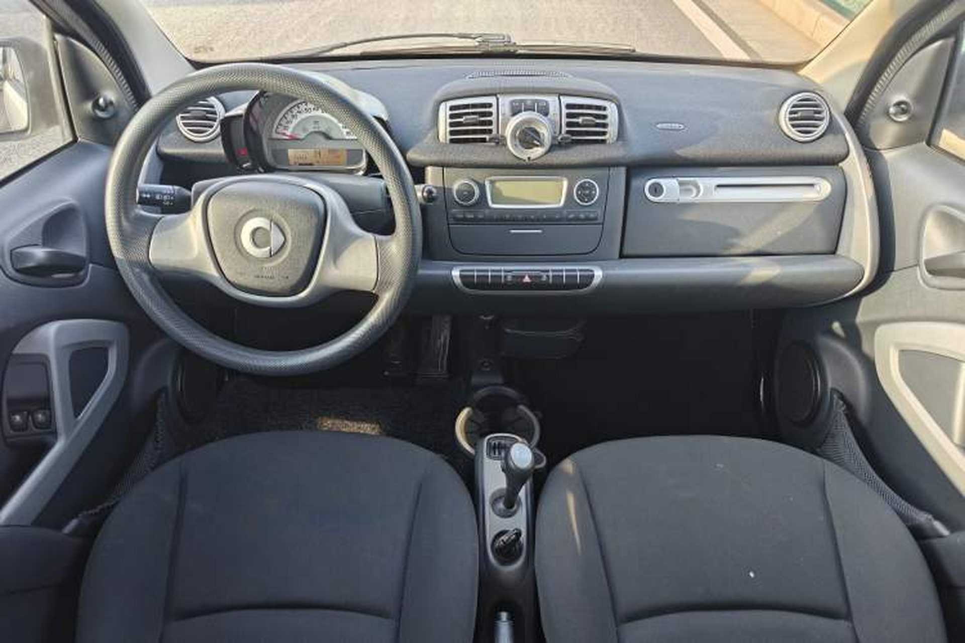 Used smart fortwo 2012 1.0 MHD Hardtop Standard Edition Interior 2