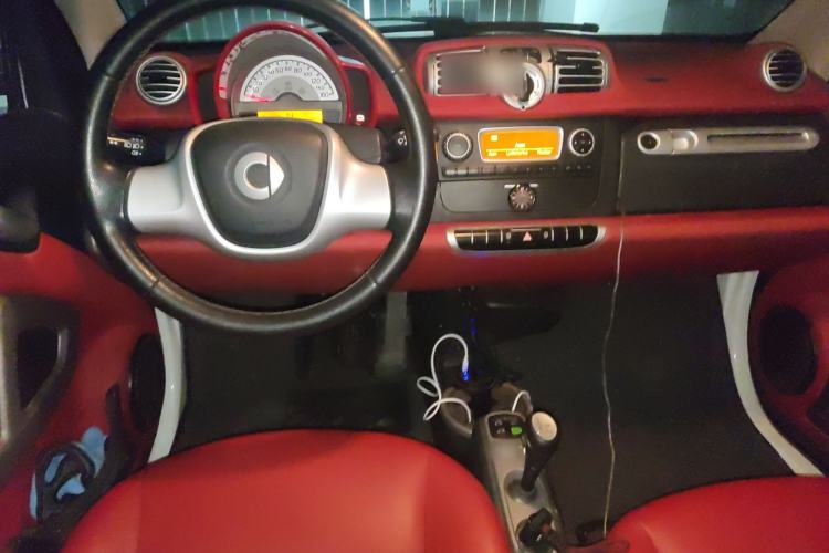Used smart fortwo 2012 1.0 MHD Convertible Passion Edition Interior 2