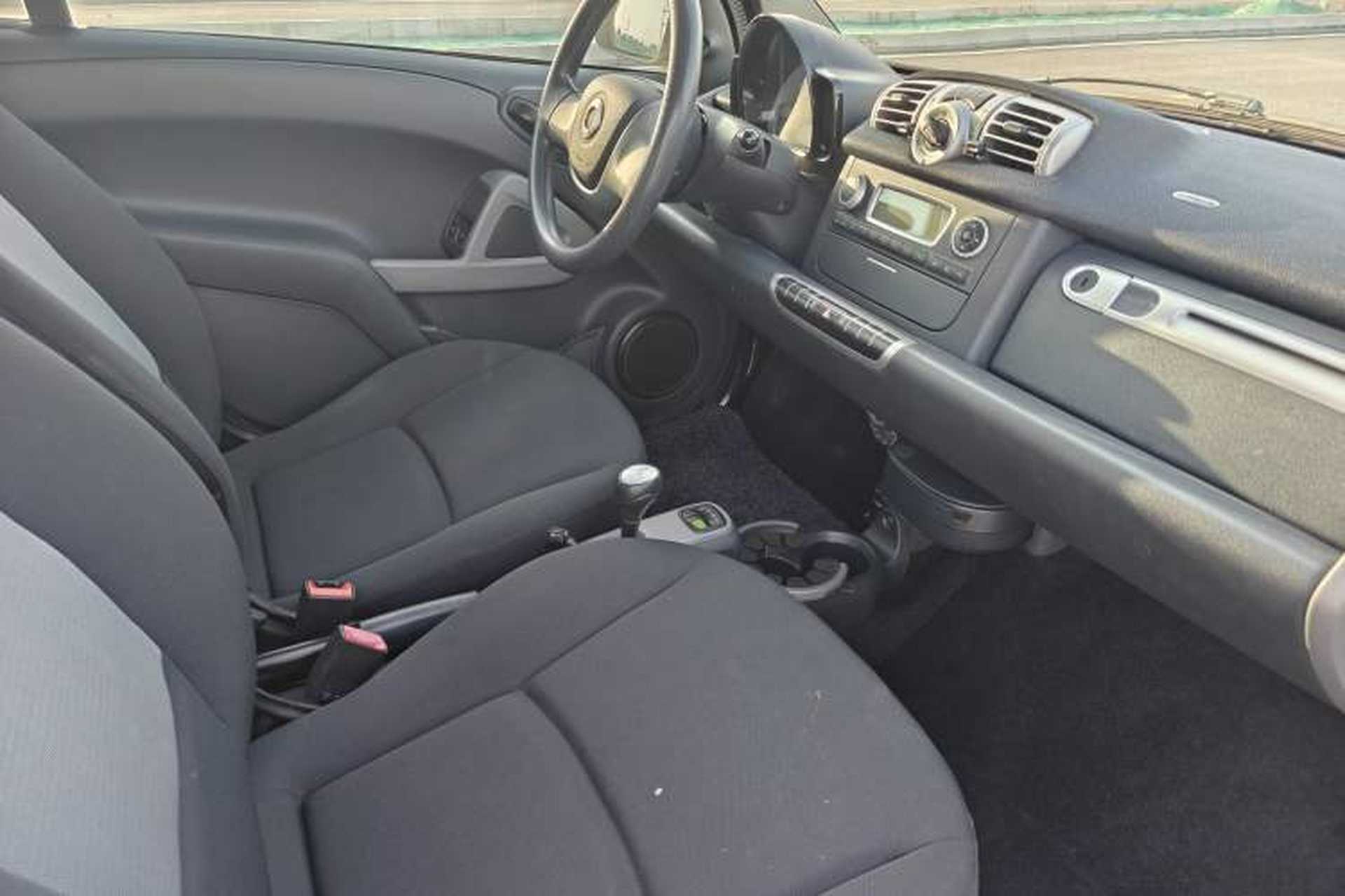 Used smart fortwo 2012 1.0 MHD Hardtop Standard Edition Interior 3