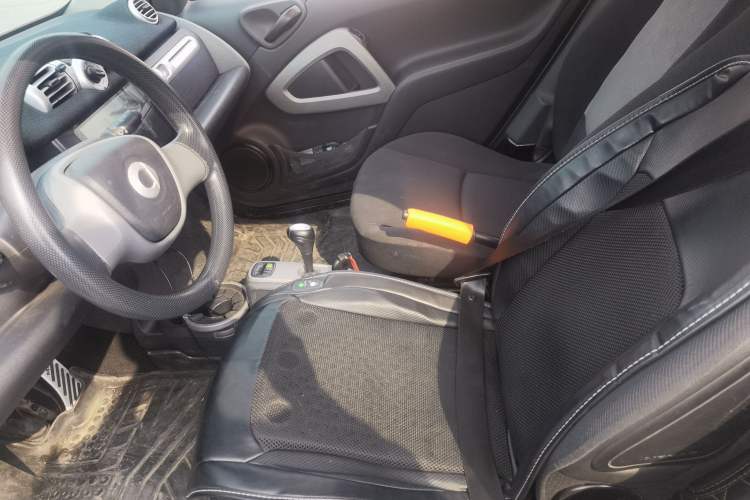 Used smart fortwo 2012 1.0 MHD Hardtop Comfort Edition Left Front Seat