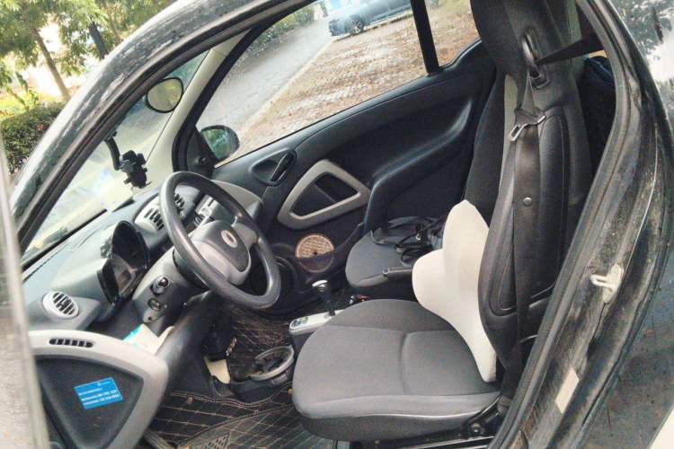 Used smart fortwo 2012 1.0 MHD Hardtop Standard Edition Left Front Seat