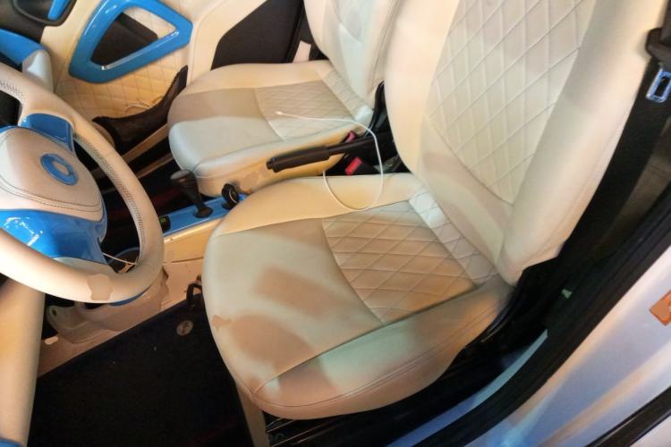 Used smart fortwo 2012 1.0 MHD Hardtop Comfort Edition Left Front Seat