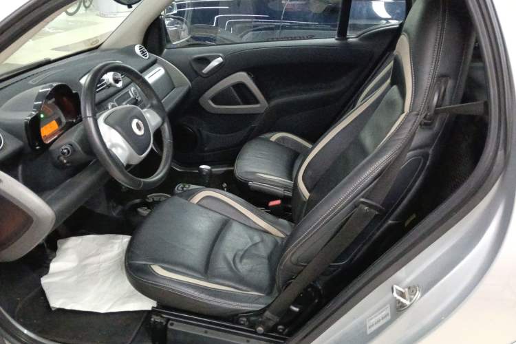 Used smart fortwo 2012 1.0 MHD Convertible Passion Edition Left Front Seat