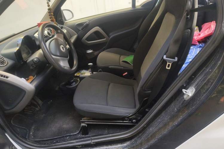 Used smart fortwo  Left Front Seat