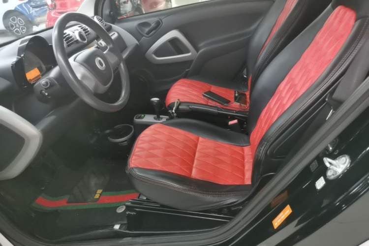 Used smart fortwo 2012 1.0 MHD Hardtop Standard Edition Left Front Seat