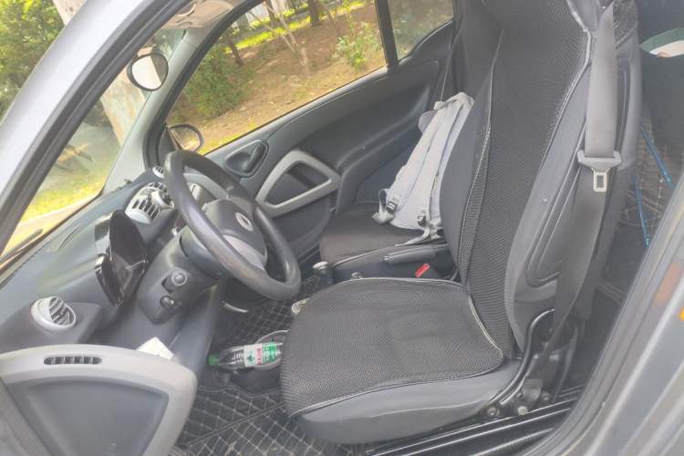 Used smart fortwo 2012 1.0 MHD Hardtop Standard Edition Left Front Seat