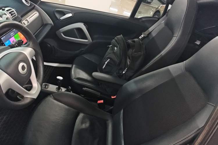 Used smart fortwo 2012 1.0T Convertible Passion Edition Left Front Seat