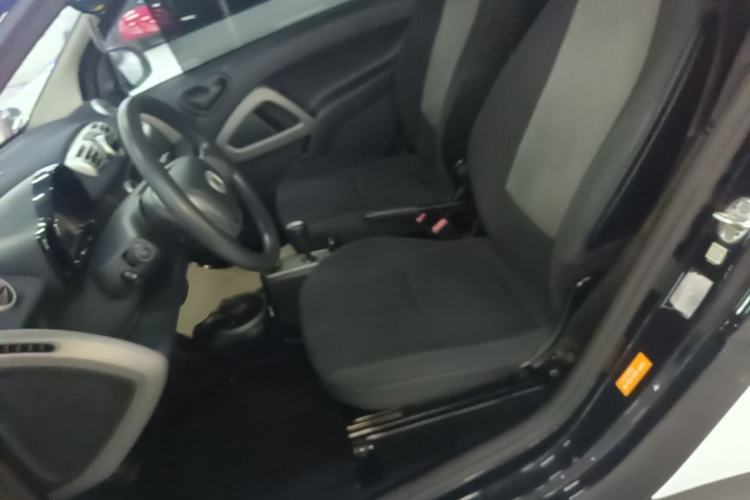 Used smart fortwo 2012 1.0 MHD Hardtop Standard Edition Left Front Seat
