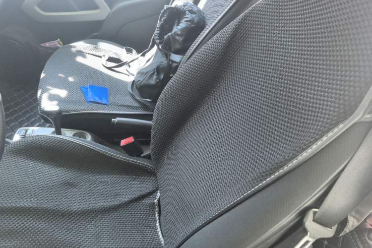 Used smart fortwo 2012 1.0 MHD Hardtop Standard Edition Left Front Seat