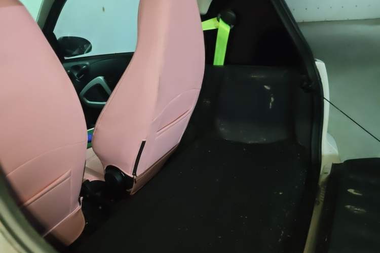 Used smart fortwo 2012 1.0 MHD Hardtop Standard Edition Left Rear Seat