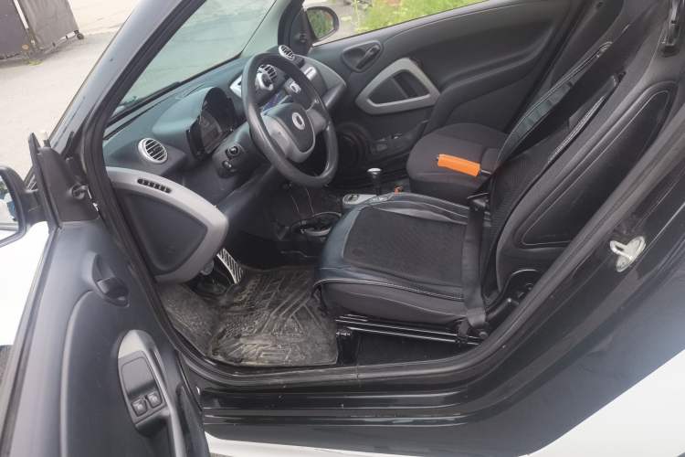 Used smart fortwo 2012 1.0 MHD Hardtop Comfort Edition Left Rear Seat