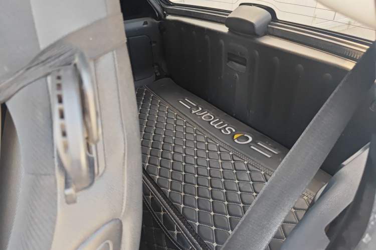 Used smart fortwo 2012 1.0 MHD Hardtop Standard Edition Left Rear Seat