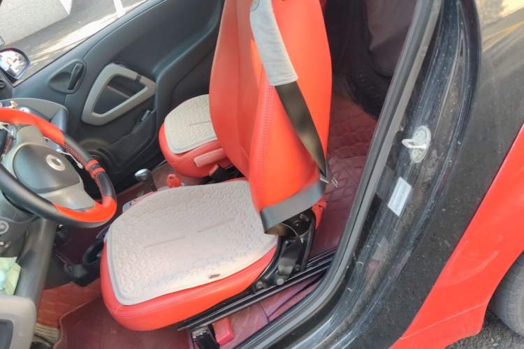 Used smart fortwo 2012 1.0 MHD Hardtop Comfort Edition Left Rear Seat