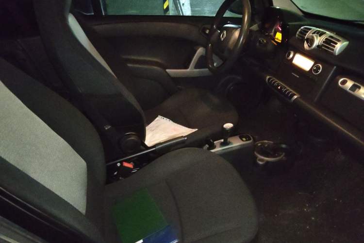 Used smart fortwo 2012 1.0 MHD Hardtop Standard Edition Left Rear Seat