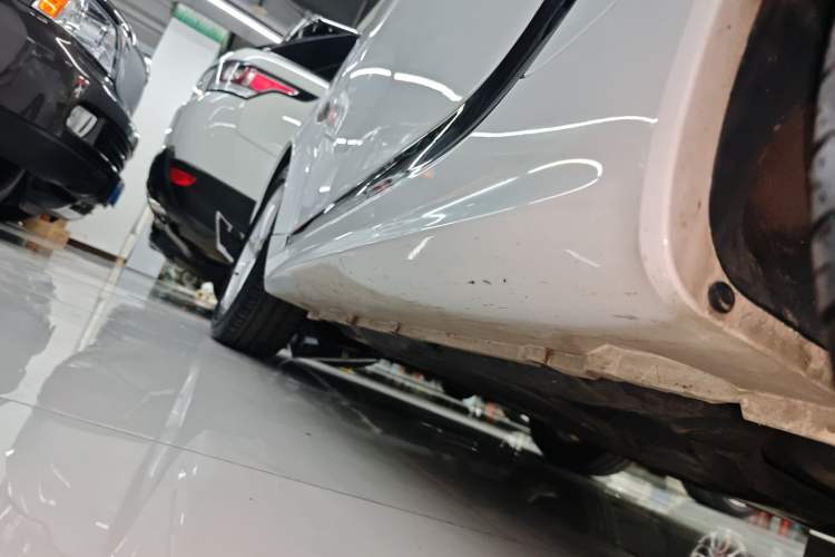 Used smart fortwo 2012 1.0T Convertible Passion Edition Left Side Sill
