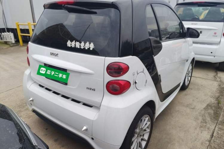 Used smart fortwo 2012 1.0 MHD Hardtop Comfort Edition Rear Right 45 Deg