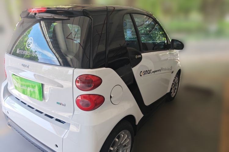 Used smart fortwo 2012 1.0 MHD Hardtop Standard Edition Rear Right 45 Deg
