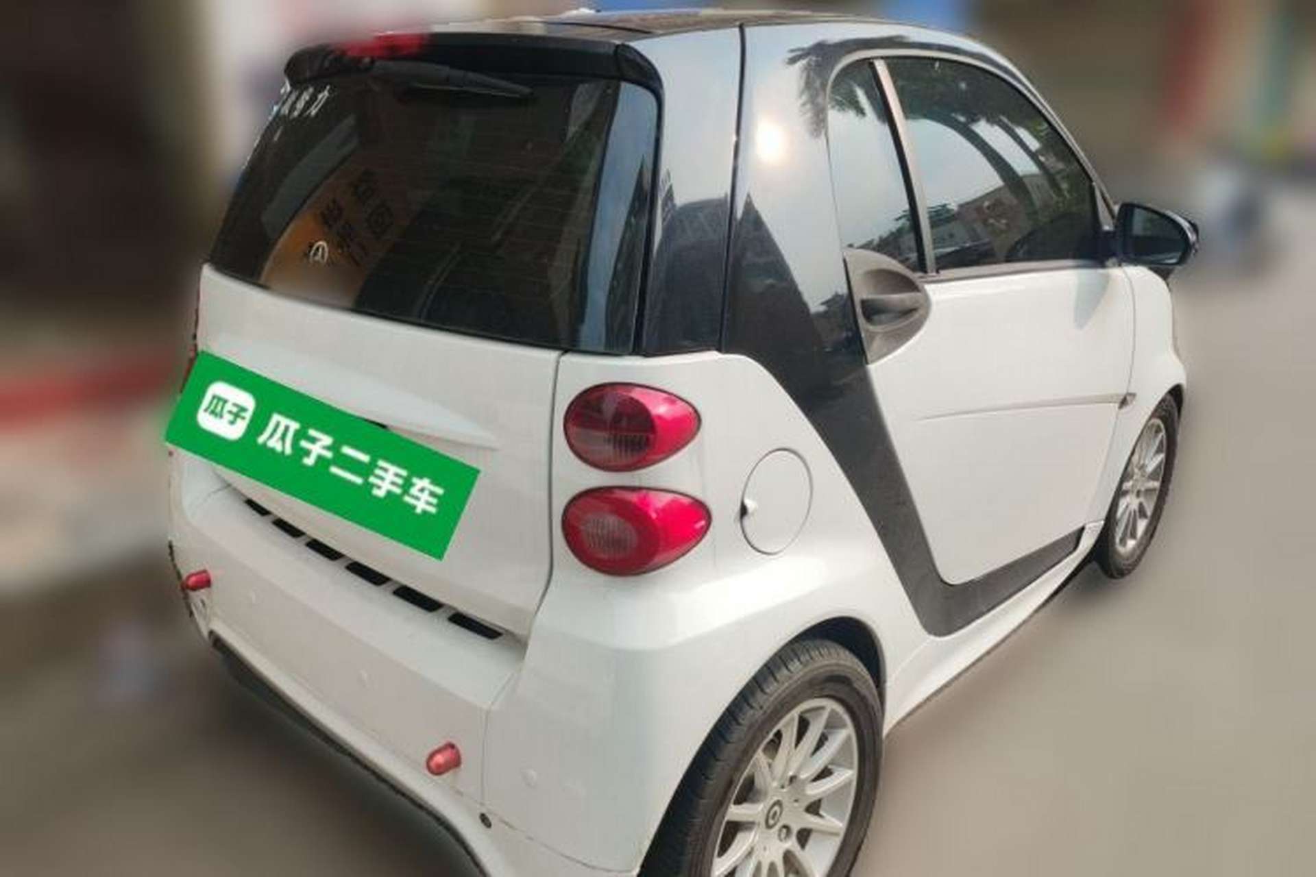 Used smart fortwo 2012 1.0 MHD Hardtop Comfort Edition Rear Right 45 Deg