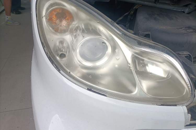 Used smart fortwo 2012 1.0 MHD Hardtop Comfort Edition Right Front Headlight