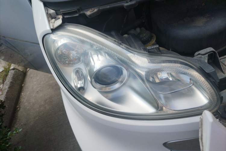 Used smart fortwo 2012 1.0 MHD Convertible Passion Edition Right Front Headlight