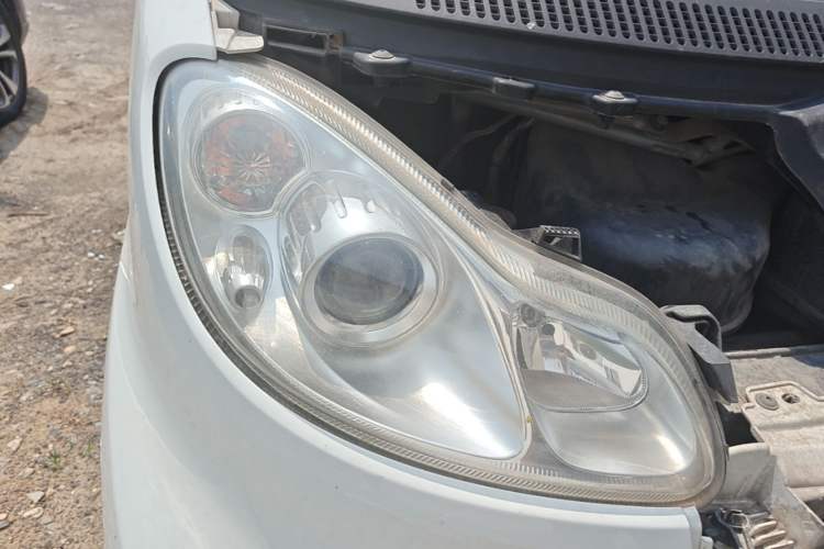 Used smart fortwo 2012 1.0 MHD Hardtop Standard Edition Right Front Headlight