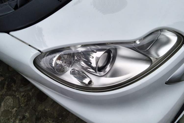 Used smart fortwo 2012 1.0 MHD Hardtop Comfort Edition Right Front Headlight