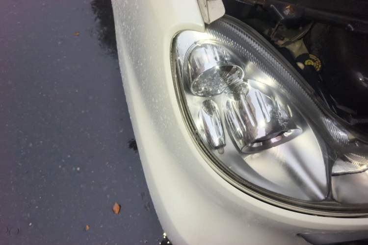 Used smart fortwo 2012 1.0 MHD Hardtop Comfort Edition Right Front Headlight