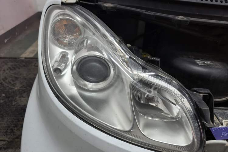 Used smart fortwo 2012 1.0 MHD Hardtop Standard Edition Right Front Headlight