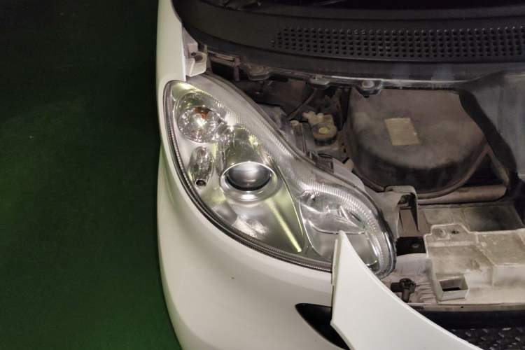 Used smart fortwo 2012 1.0 MHD Hardtop Standard Edition Right Front Headlight