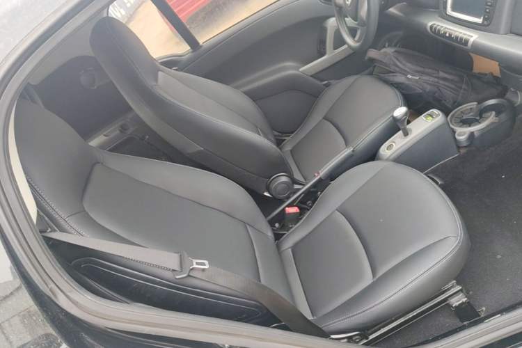 Used smart fortwo 2012 1.0 MHD Hardtop Comfort Edition Right Front Seat