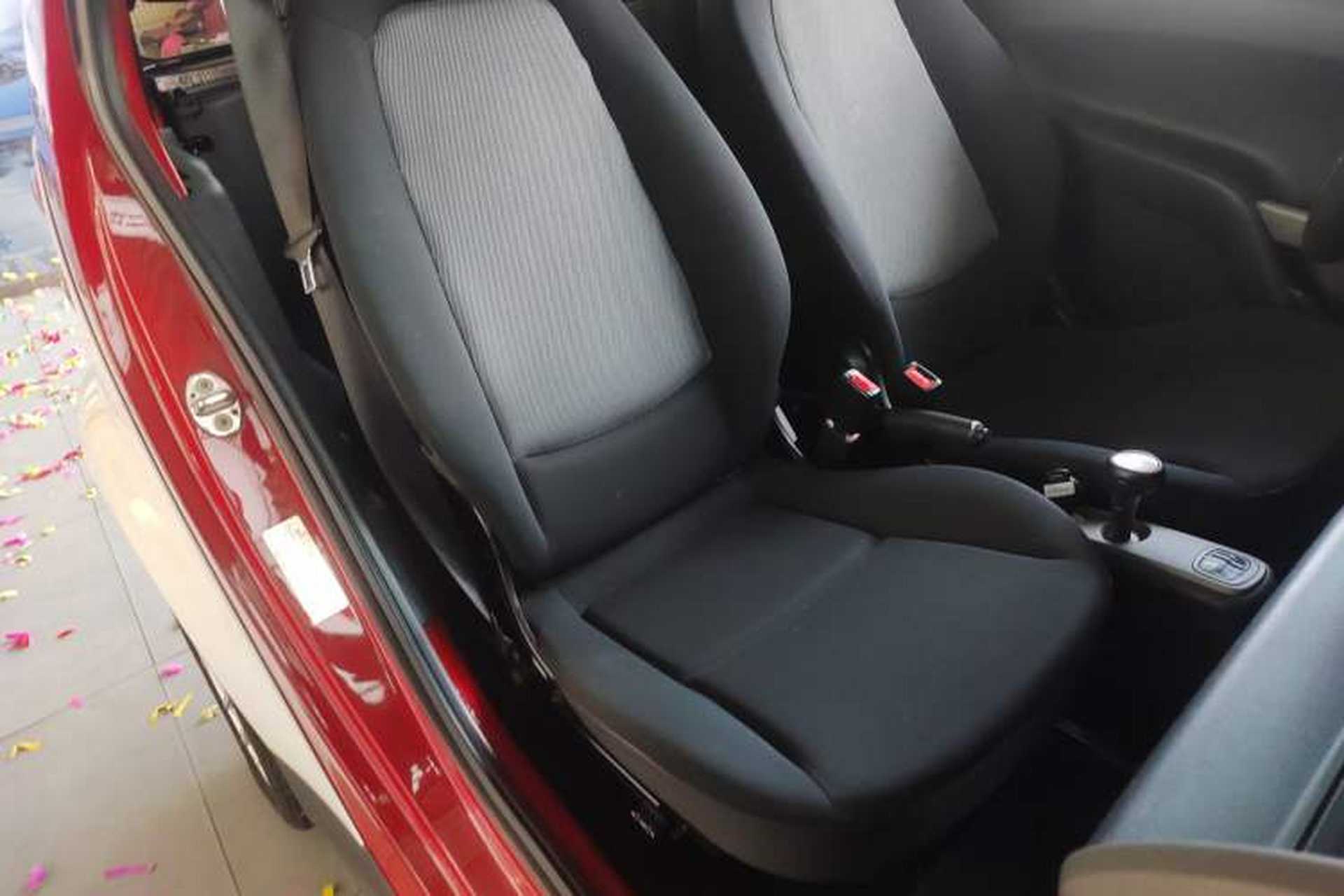 Used smart fortwo 2012 1.0 MHD Hardtop Standard Edition Right Front Seat