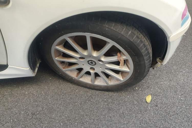 Used smart fortwo  Right Front Wheel Hub