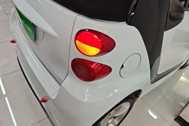 Used smart fortwo 2012 1.0T Convertible Passion Edition Right Rear Taillight