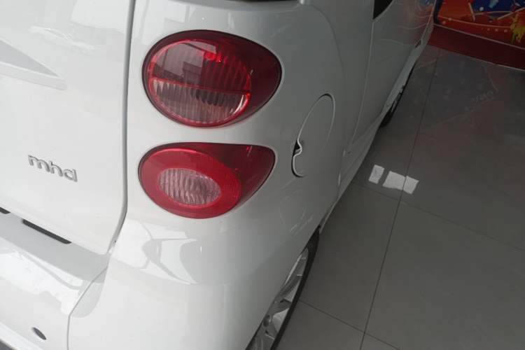 Used smart fortwo 2012 1.0 MHD Hardtop Comfort Edition Right Rear Taillight