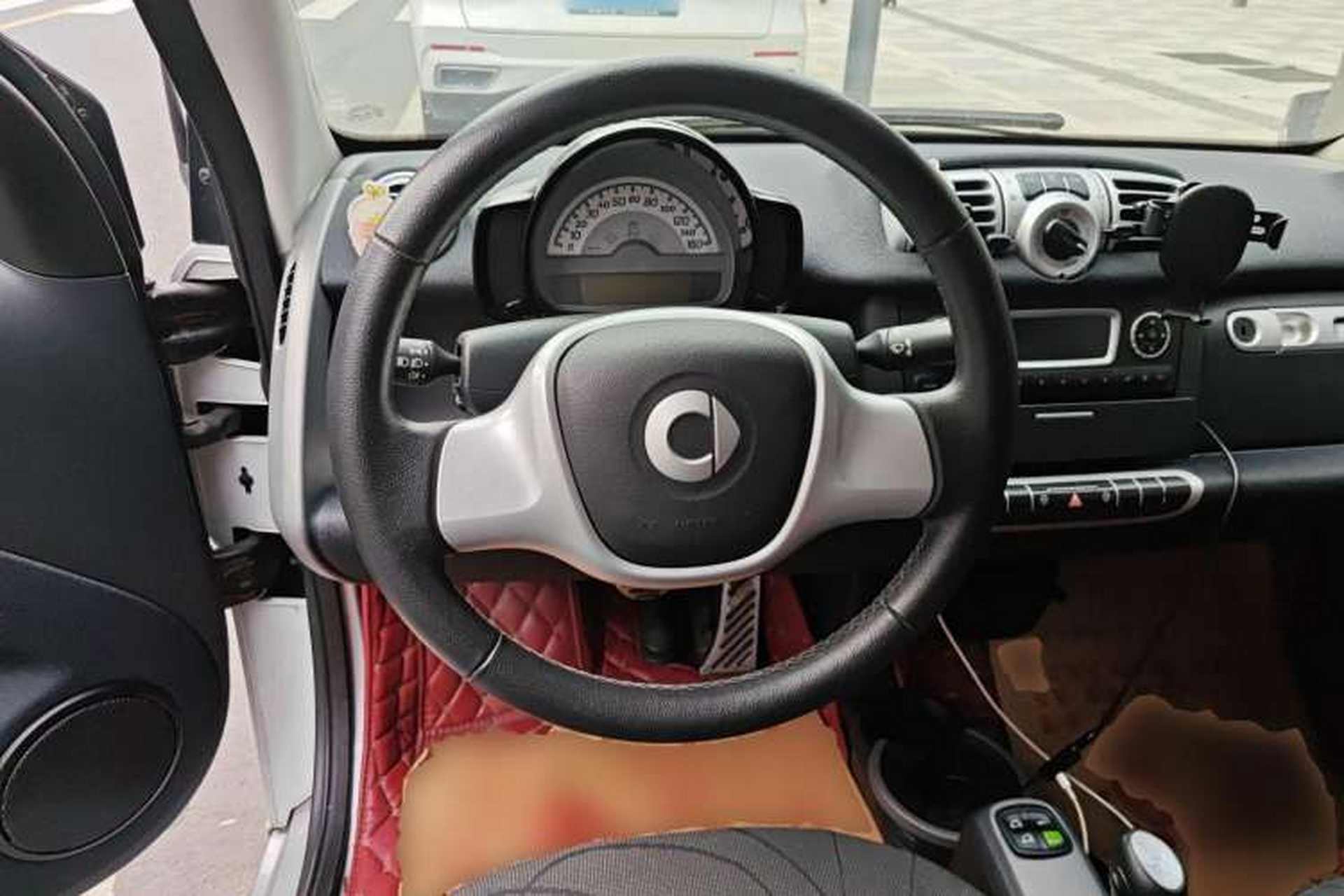 Used smart fortwo 2012 1.0 MHD Convertible Passion Edition Steering Wheel